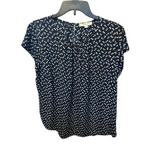 Monday Fun Blouse Women XXL Navy Blue Flower Round Neck Short Sleeve Shirt EUC